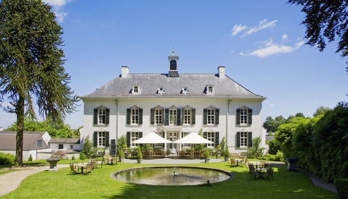 Bilderberg Kasteel Vaalsbroek is een uniek decor voor bijzondere bijeenkomsten met de mogelijkheid om te overnachten. Gelegen in het zuidelijkste punt van Limburg in Nederland.