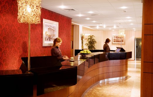 Europa Hotel 6560 hotelreceptie.jpg