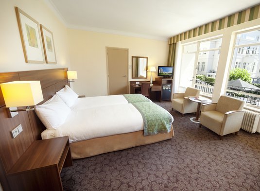 Parkhotel 7813 Tuinkamer.jpg