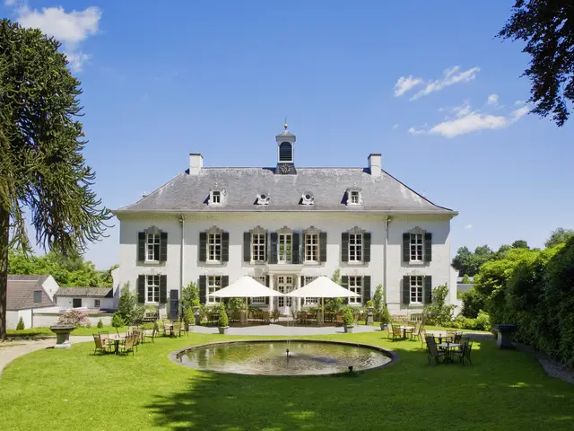 Bilderberg Kasteel Vaalsbroek is een uniek decor voor bijzondere bijeenkomsten met de mogelijkheid om te overnachten. Gelegen in het zuidelijkste punt