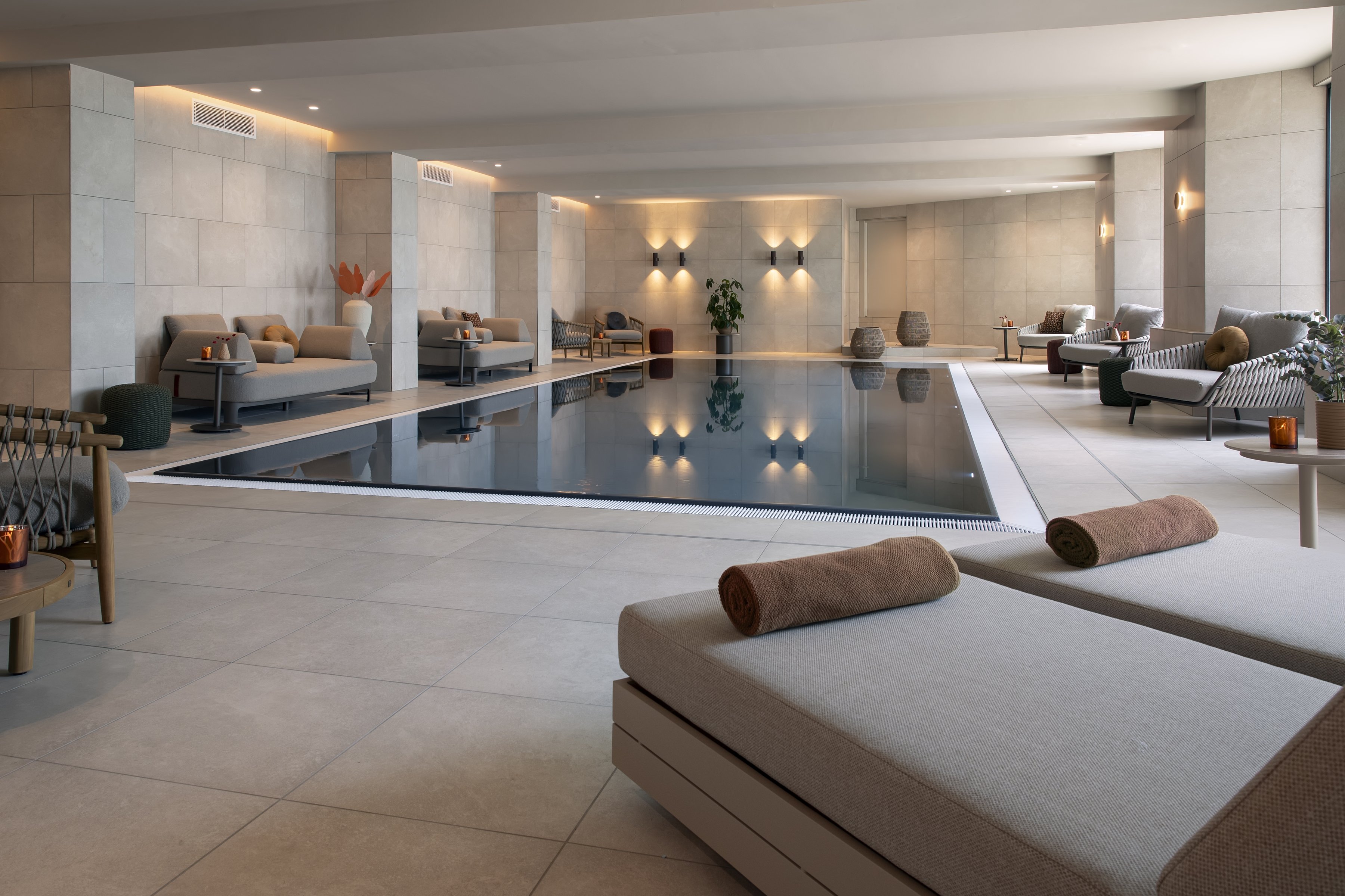 Stimmungsbild des Schwimmbads im Bilderberg Europa Hotel.