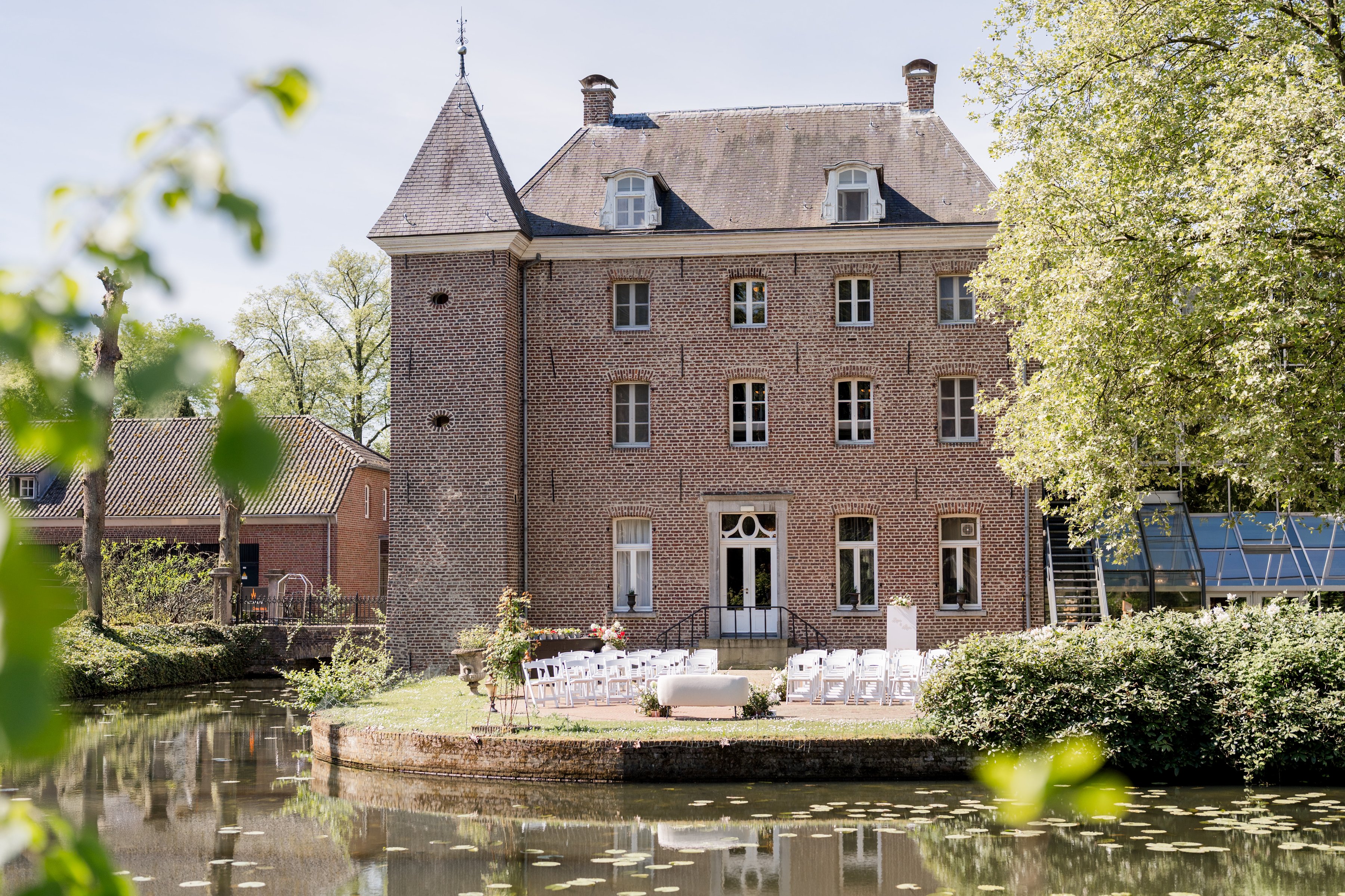 Getting married at Château Holtmühle
