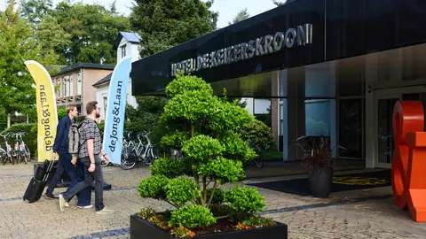 De Jong & Laan bij Hotel De Keizerskroon
