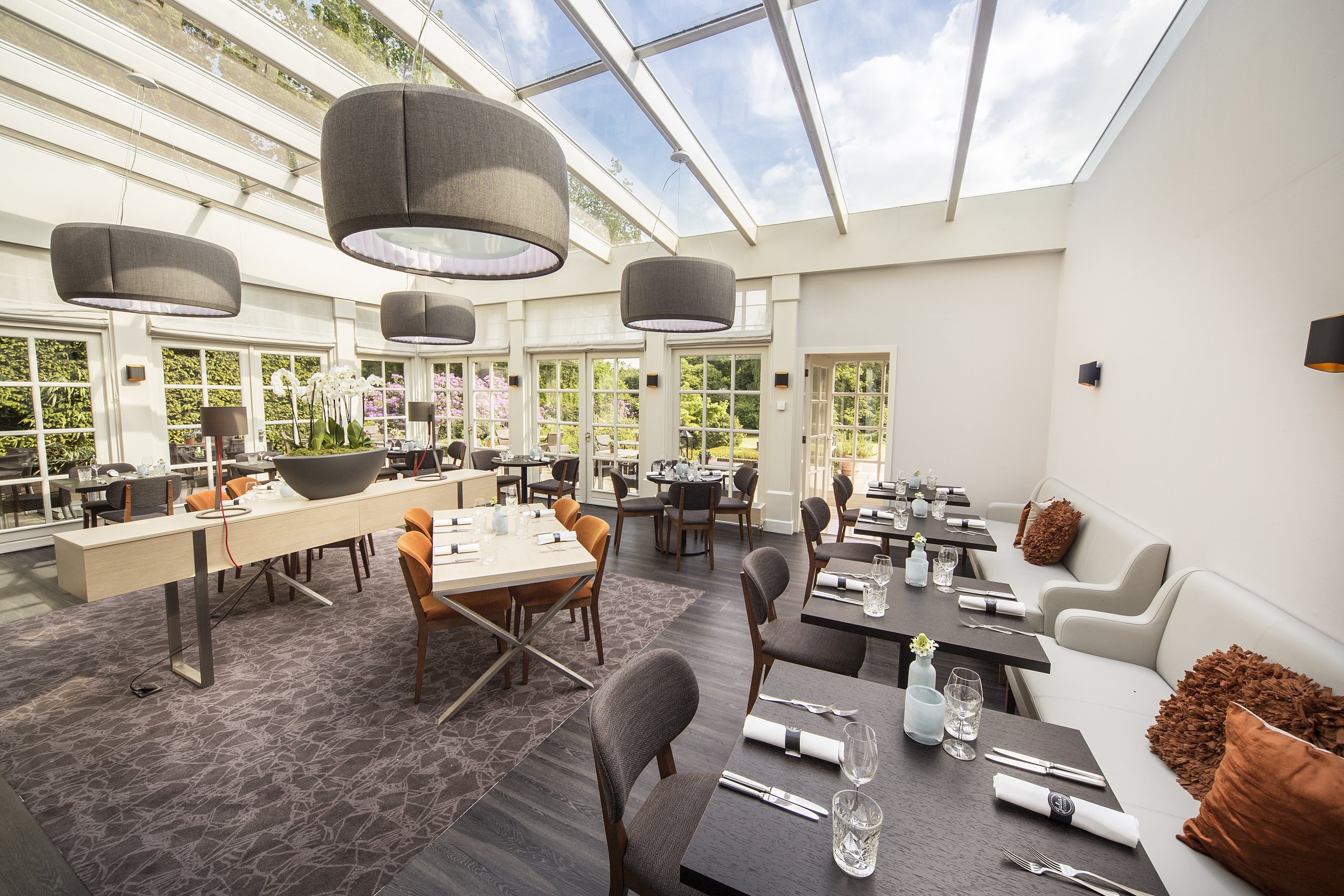 Entree van Restaurant Julia's Kitchen van Hotel de Bilderberg