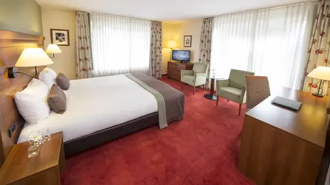 Regular hotel room at Hotel De Bilderberg