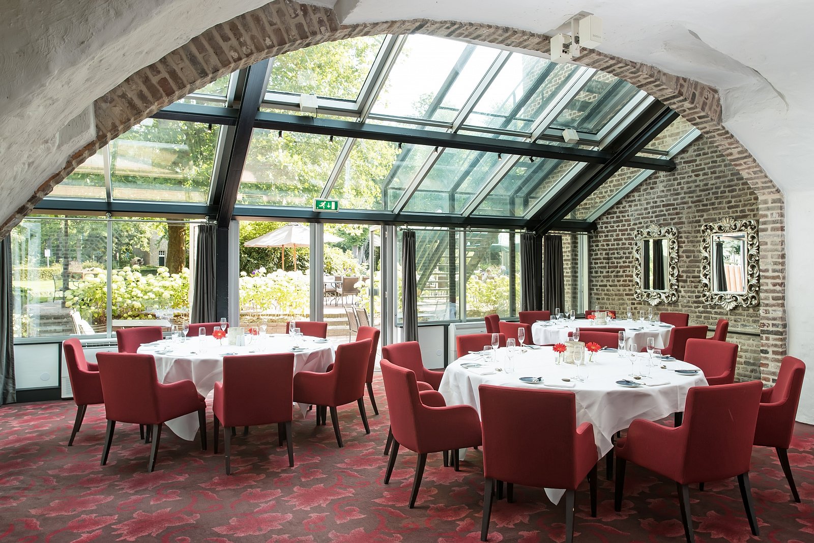 Het Bilderberg Château Holtmühle is dé vergaderlocatie in Noord-Limburg, Tegelen. Zakelijke bijeenkomsten in een authentiek kasteel.