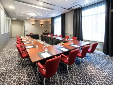 Het Bilderberg Grand Hotel Wientjes is dé vergaderlocatie van Hanzestad Zwolle. Centraal gelegen in Zwolle, in Overijssel.