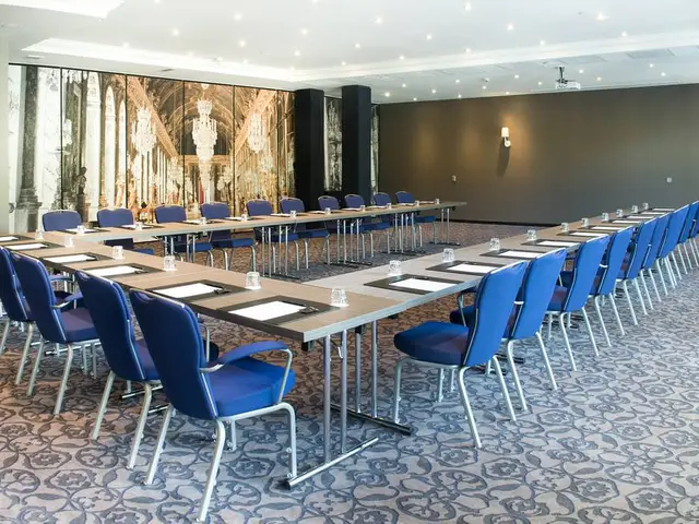 Het Bilderberg Hotel De Keizerskroon is de vergaderlocatie voor royale bijeenkomsten in Apeldoorn. Gelegen op de Veluwe, naast koninklijk Paleis 't Lo