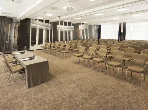 Hotel de Bilderberg is dé congreslocatie op de Veluwe. Gelegen midden in de Bilderbergbossen, nabij Arnhem.